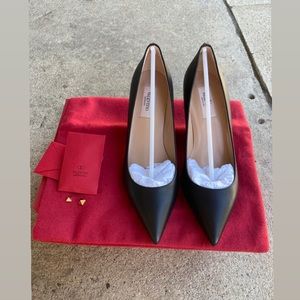 Valentino Single Rock-stud Pump